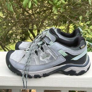 Keen Targhee Waterproof Hiking Shoes Women’s Size 8 Like New Condition